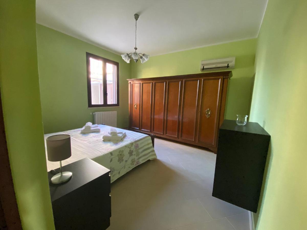 איסולה דלה פמינה Villa Delle Pomelie מראה חיצוני תמונה